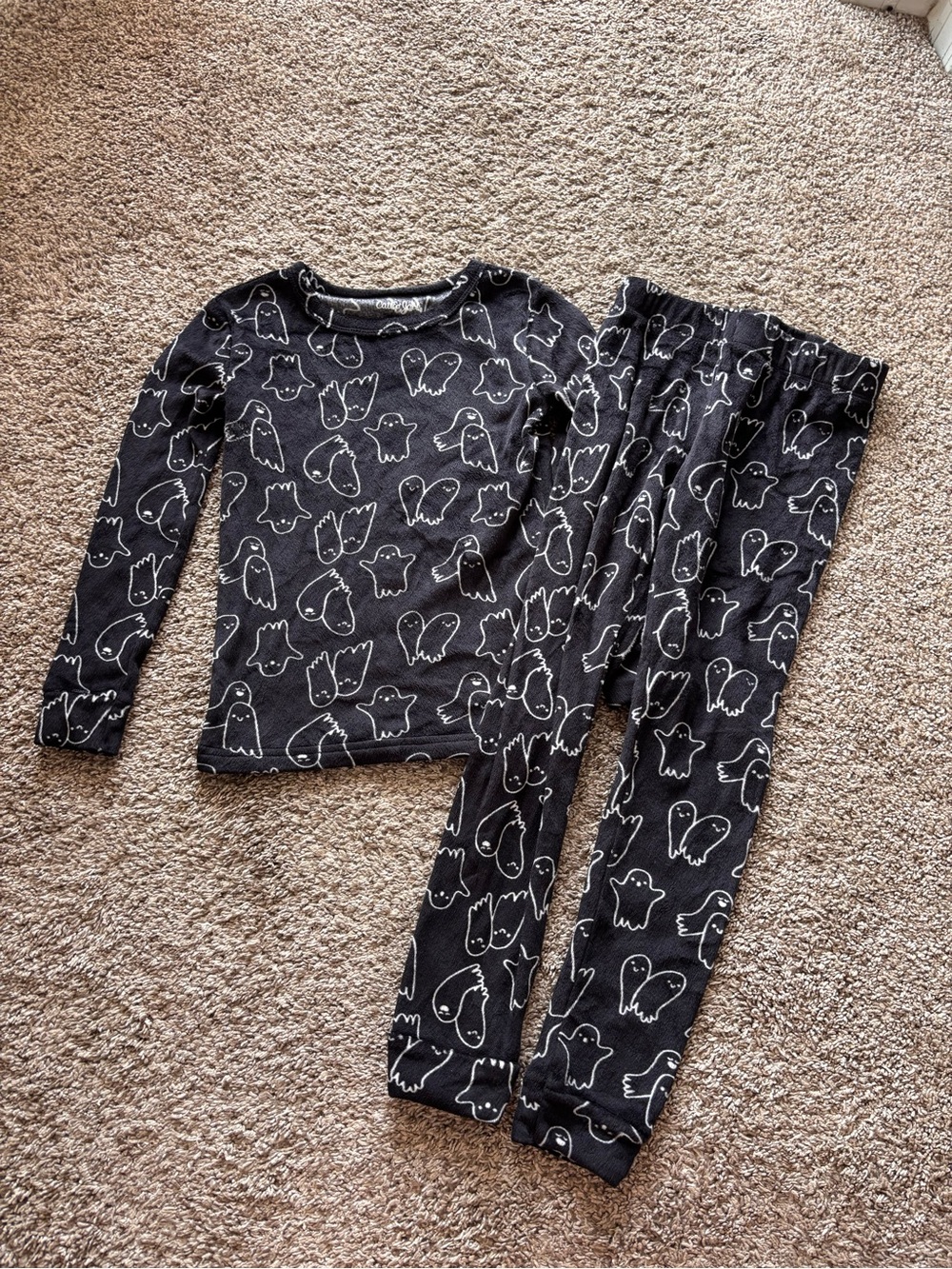 Cat & Jack pajamas fleecey ghosts 2 piece set kids size 6